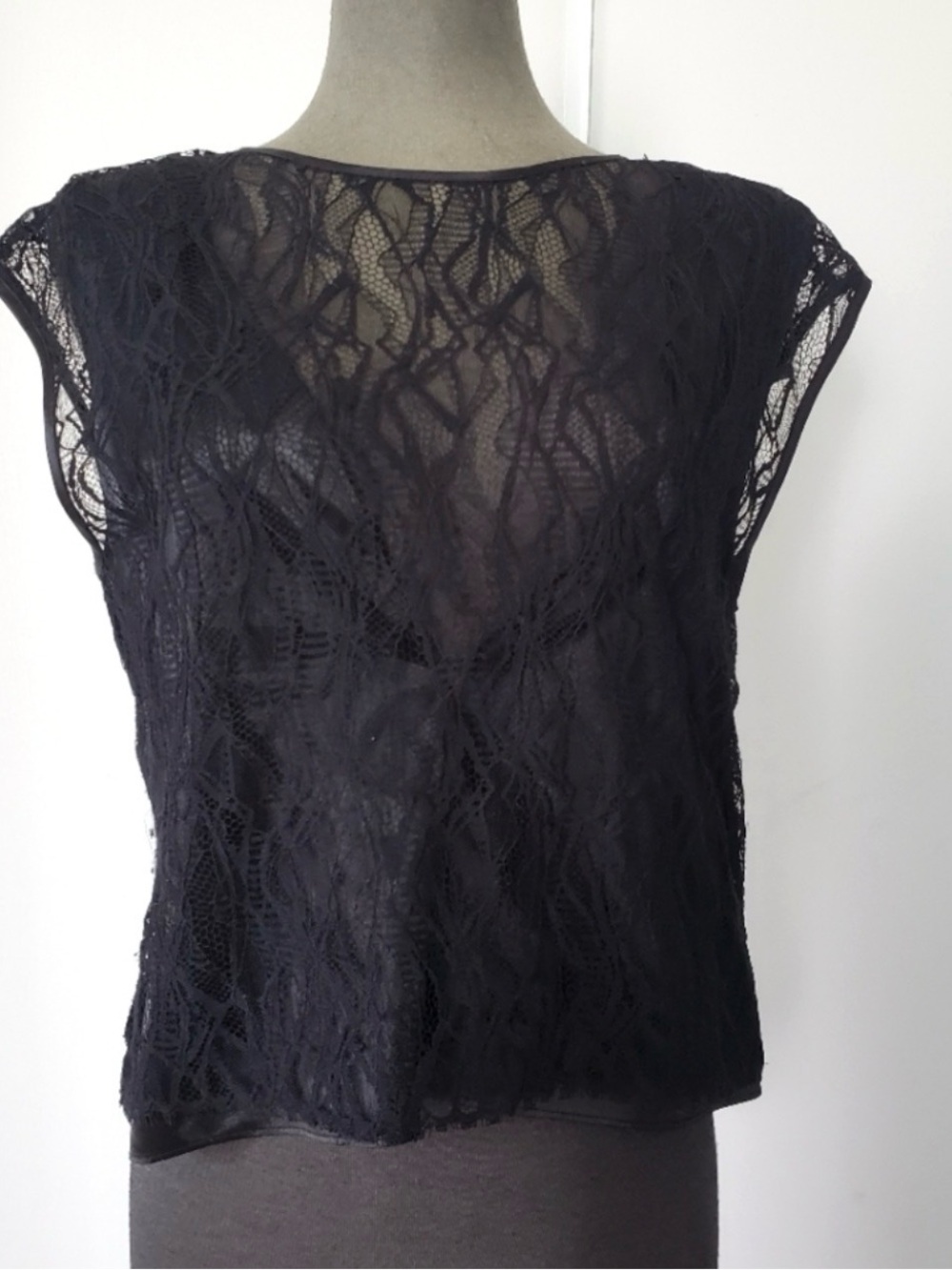 L'AGENCE Black Sheer Lace Cap-Sleeve Top